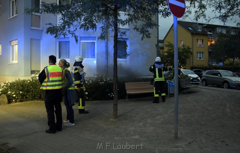 Feuer 2 Y Kellerbrand Koeln Ostheim Ruppinerstr P026.JPG - Miklos Laubert